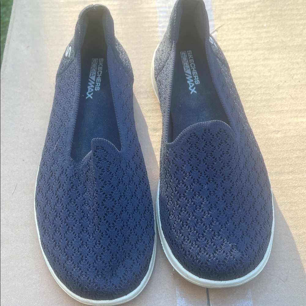Skechers Women's Navy Blue Slip-On Sneakers